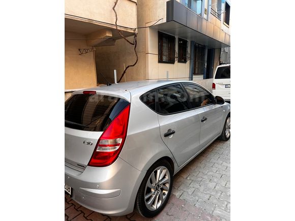 Acil satılık yer uçağı Hyundai i30 1.6 CRDi Team 2011 Model 