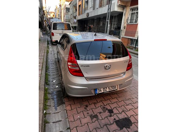 Acil satılık yer uçağı Hyundai i30 1.6 CRDi Team 2011 Model 