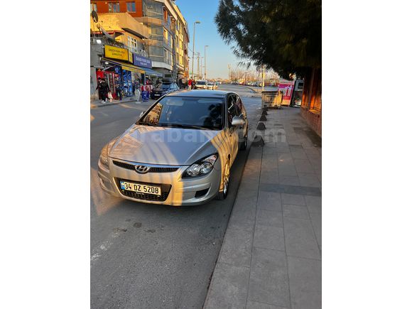Acil satılık yer uçağı Hyundai i30 1.6 CRDi Team 2011 Model 
