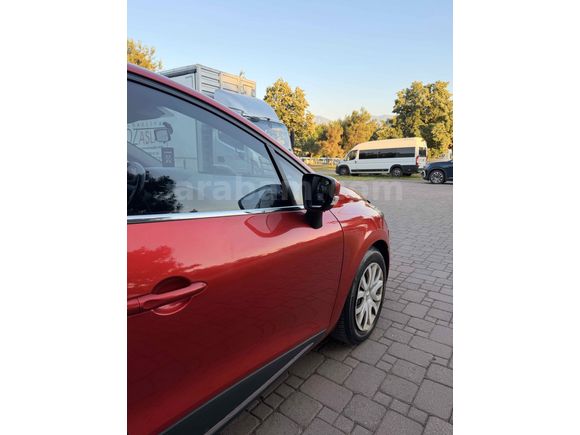  Renault Clio 1.2 Touch 2015 Model Hatasız 