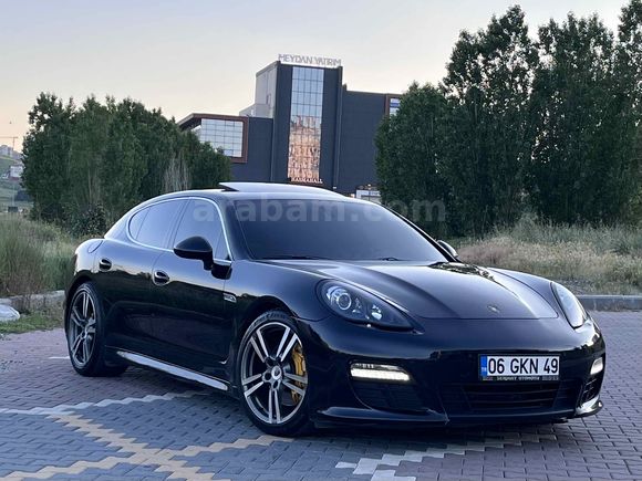 Porsche Panamera 4S 2011 Model Hatasız Boyasız Hasar Kayıtsız Takas Olur