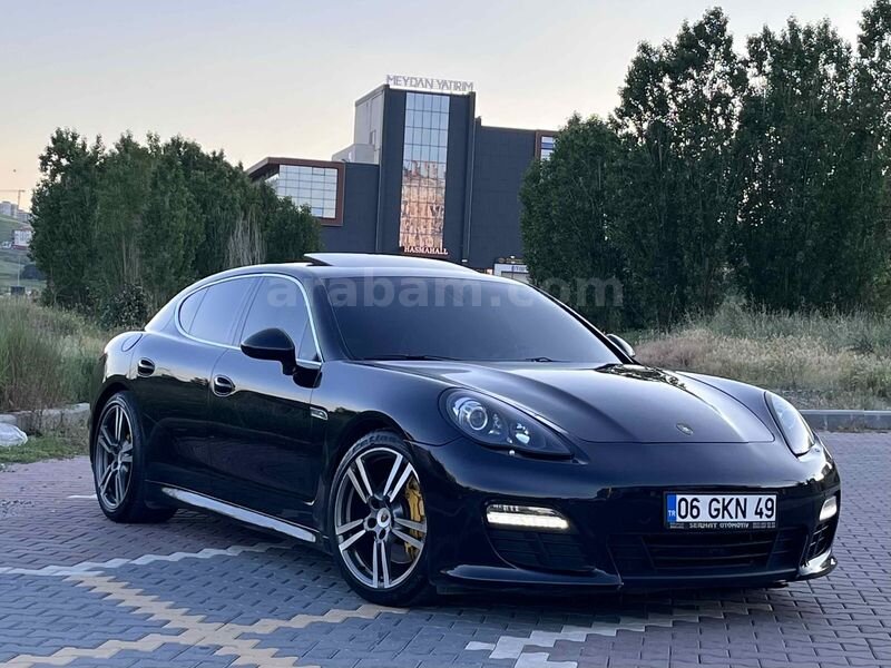 Galeriden Porsche Panamera 4S 2011 Model Ankara 210.000 km Siyah