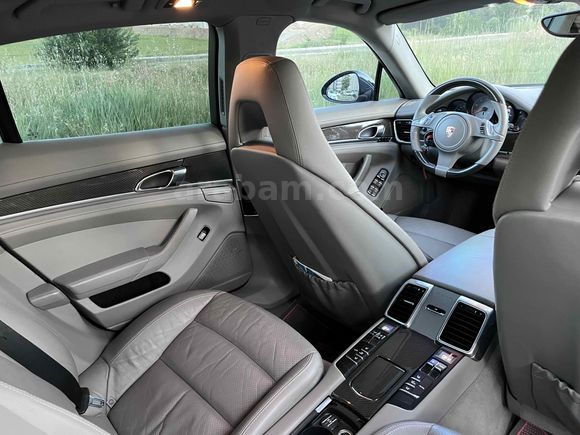 Porsche Panamera 4S 2011 Model Hatasız Boyasız Hasar Kayıtsız Takas Olur