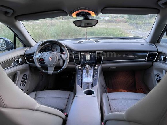 Porsche Panamera 4S 2011 Model Hatasız Boyasız Hasar Kayıtsız Takas Olur