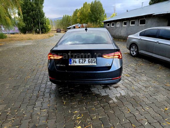 Sahibinden Skoda Octavia 1.0 e-Tec Premium 2022 Model