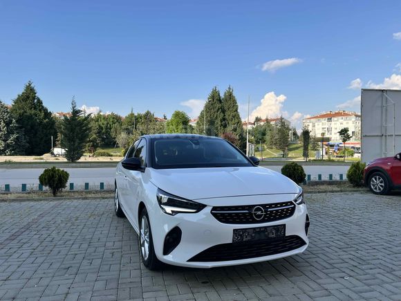 26 BİN KM DE HATASIZ BOYASIZ CAM TAVAN- HAYALET EKRAN 