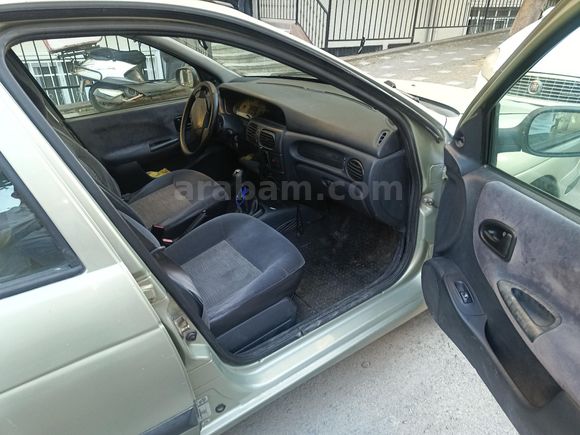 Sahibinden Renault Megane 1.4 Authentique 2002 Model