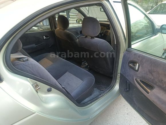 Sahibinden Renault Megane 1.4 Authentique 2002 Model