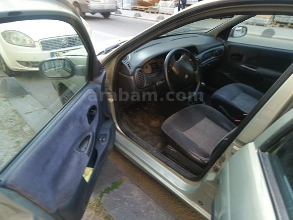 Sahibinden Renault Megane 1.4 Authentique 2002 Model