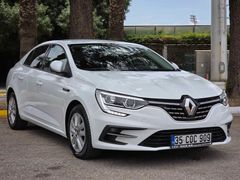 Galeriden Renault Megane 1.3 TCe Joy Comfort 2021 Model İzmir