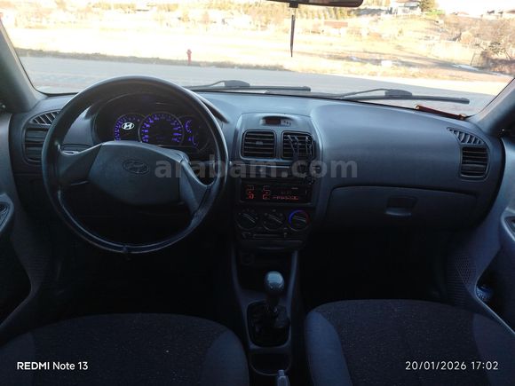 Sahibinden Klimalı Hyundai Accent 1.3 LX 2002 Model Ankara