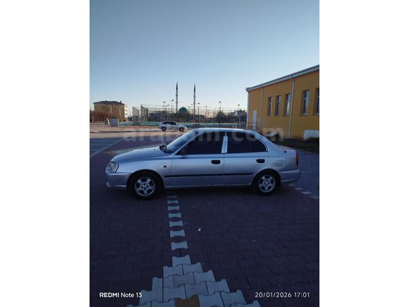 Sahibinden Klimalı Hyundai Accent 1.3 LX 2002 Model Ankara