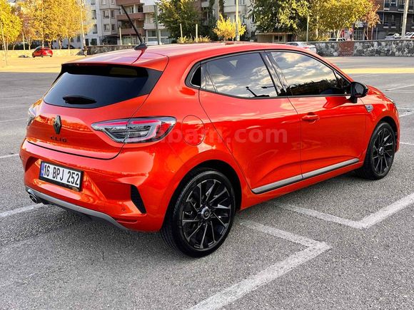Sahibinden Renault Clio 1.0 TCe Techno Esprit Alpine 2025 Model 