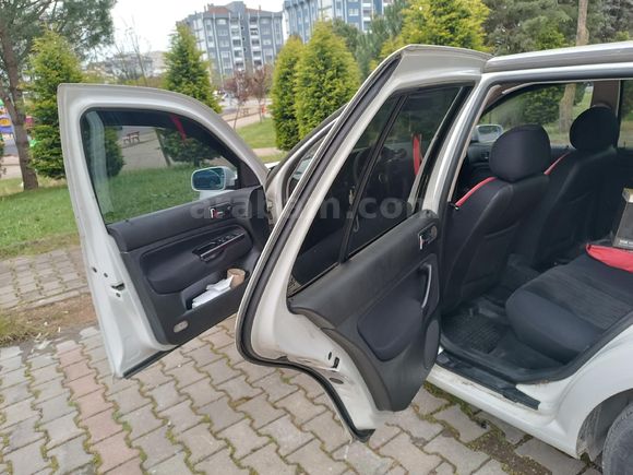 Sahibinden Volkswagen Golf 1.6 1999 Model