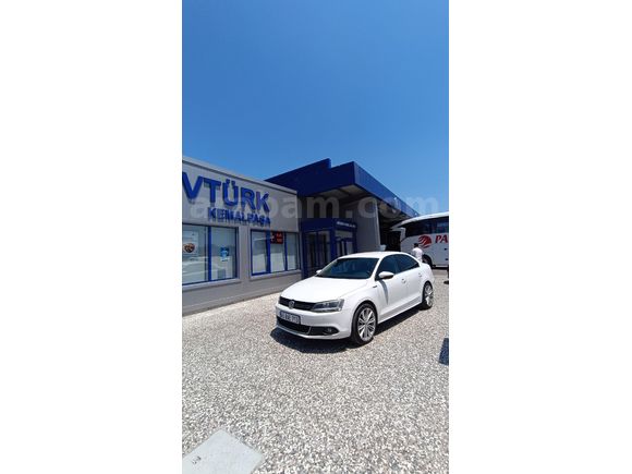 Sahibinden Volkswagen Jetta 1.2 TSi Highline 2013 Model Manisa 171.000 km Beyaz