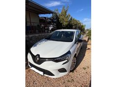 Sahibinden temiz Clio 1.0 TCe Touch 2023 Model  79000 km Beyaz