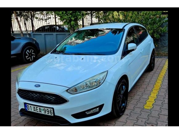 Sahibinden Ford Focus 1.6 Ti-VCT Style 2015 Model  110.000 km Beyaz
