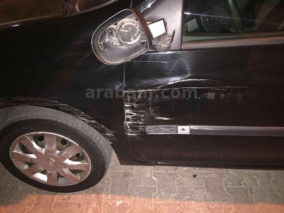 Sahibinden Renault Clio 1.5 dCi Authentique 2012 Model 