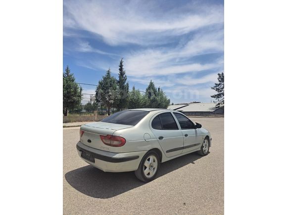 Sahibinden Renault Megane 1.6 RXT 2000 Model