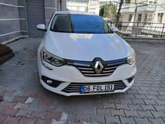 SAHİBİNDEN HATASIZ DEĞİŞENSİZ DÜŞÜK KM MEGANE 4 SEDAN