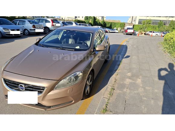 İlk Sahibinden Volvo V40 1.6 D Advance 2013 