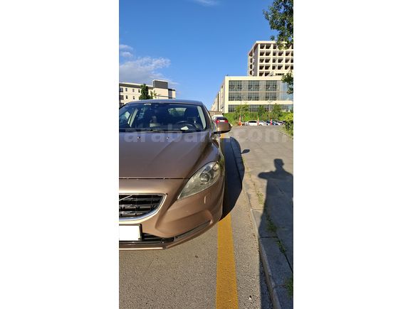 İlk Sahibinden Volvo V40 1.6 D Advance 2013 