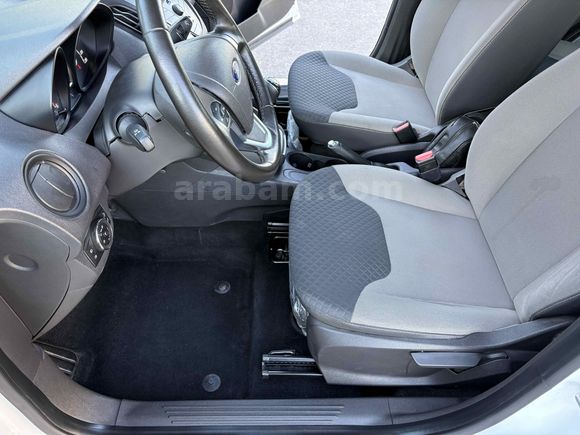 2022 89.000KM ÇOK TEMİZ AİLE ARACI 