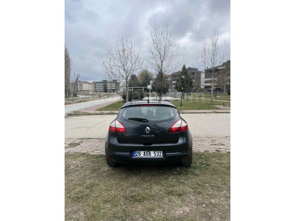 Renault Megane 1.6 Expression 2009  173.000 km  -Fransız-6 İLERİ VİTES