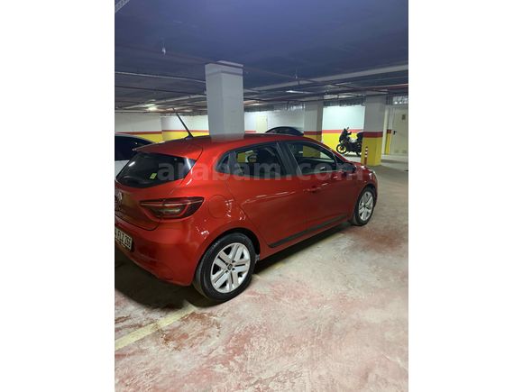 Sahibinden Renault Clio 1.0 TCe Joy 2022 Model 