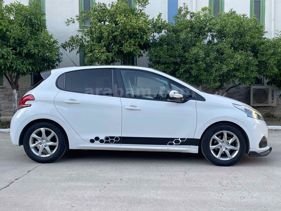 PEUGEOT 208 ACTİVE -CAM TAVAN-50.000 KM-HATASIZ