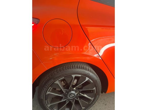 Sahibinden Renault Clio 1.0 TCe Techno Esprit Alpine 2024 Model