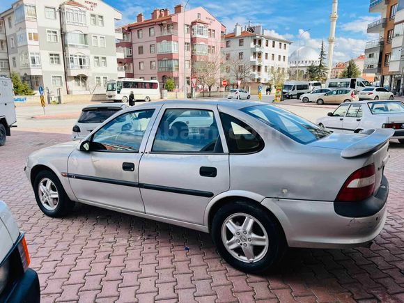 Sahibinden Opel Vectra 2.0 GLS 1997 Model 