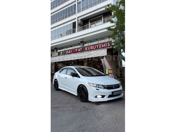 Sahibinden Honda Civic 1.6i VTEC Eco Elegance 2012 Model 