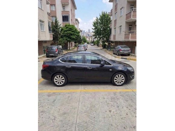 Değişensiz Düşük Km Full Paket Temiz Aile Aracı