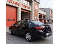Değişensiz Düşük Km Full Paket Temiz Aile Aracı