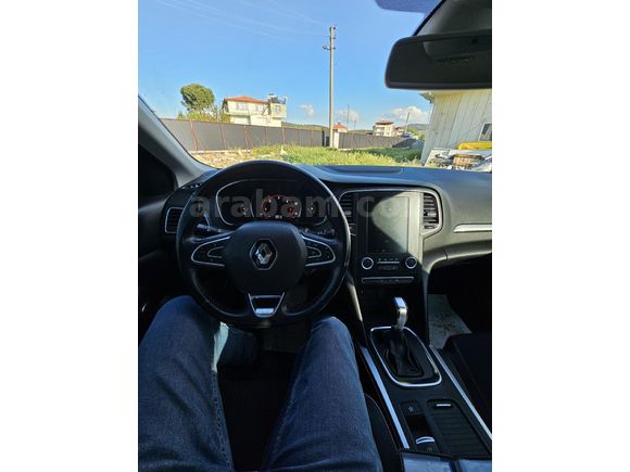 boyasız emsallerin en uygunu  Renault Megane 1.5 dCi Icon 2016 Model