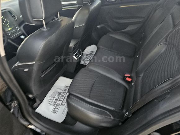 boyasız emsallerin en uygunu  Renault Megane 1.5 dCi Icon 2016 Model