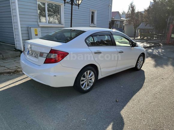 Sahibinden Honda Civic 1.6i VTEC Eco Elegance 2013 Model 
