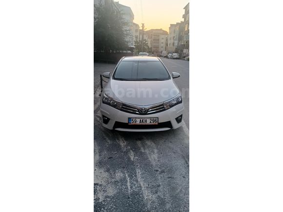 Sahibinden Toyota Corolla 1.33 Life 2016 Model  98500 km Beyaz