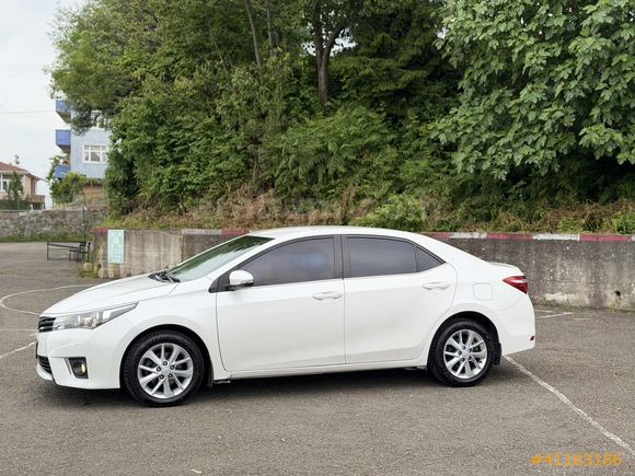 2015 COROLLA ADVANCE 1.6 MANUEL SERVİS BAKIMLI PIRIL PIRIL