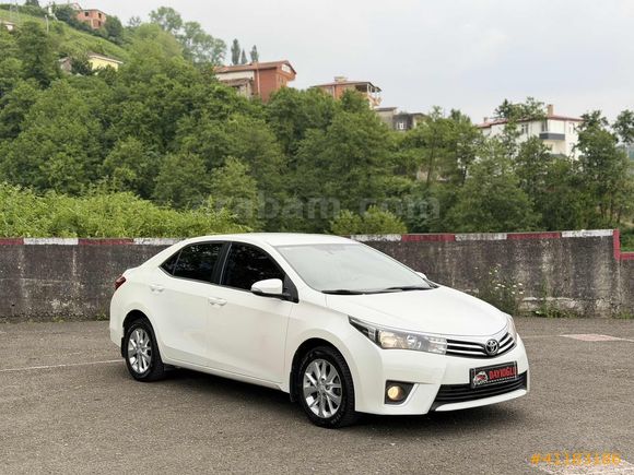 2015 COROLLA ADVANCE 1.6 MANUEL SERVİS BAKIMLI PIRIL PIRIL