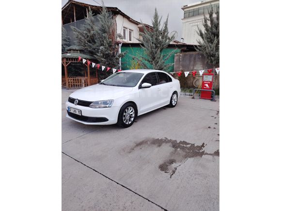 Wolkswagen JETta 1.2 TSi TRENDLİNE 130 BİN KM'de 2012 Model