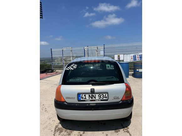 Acil Satılık!! Sahibinden Renault Clio 1.6 RXT 2000 Model 