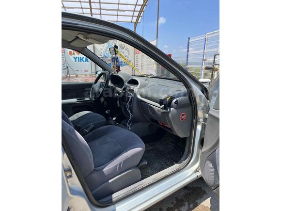 Acil Satılık!! Sahibinden Renault Clio 1.6 RXT 2000 Model 