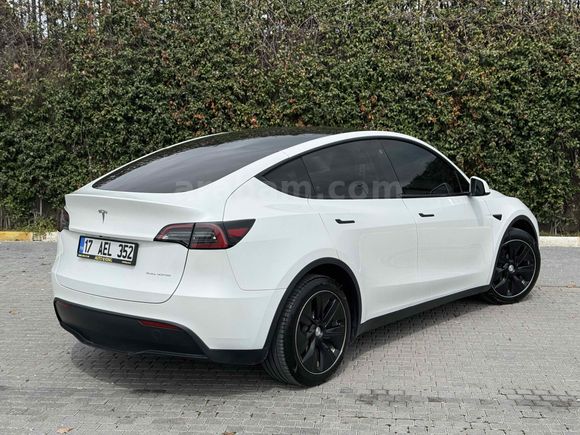 Sahibinden Tesla Model Y Long Range AWD 2023 Model 