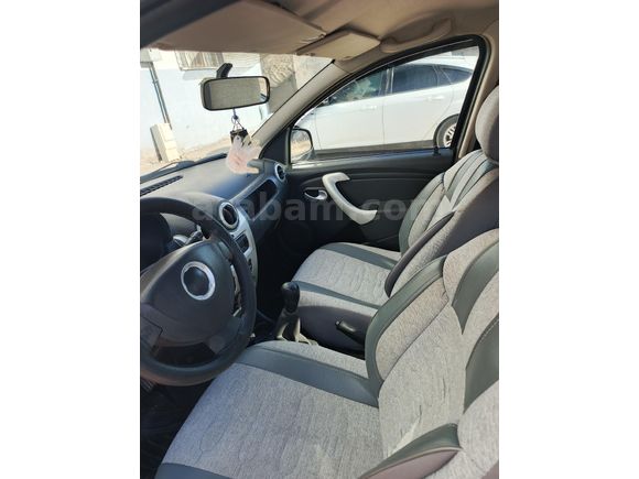 Sahibinden Dacia Sandero 1.5 dCi Black Line 2011 Model