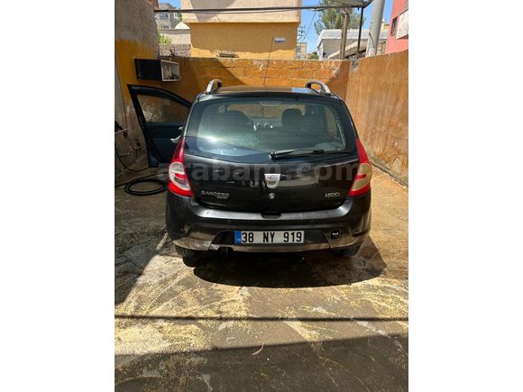 Sahibinden Dacia Sandero 1.5 dCi Black Line 2011 Model