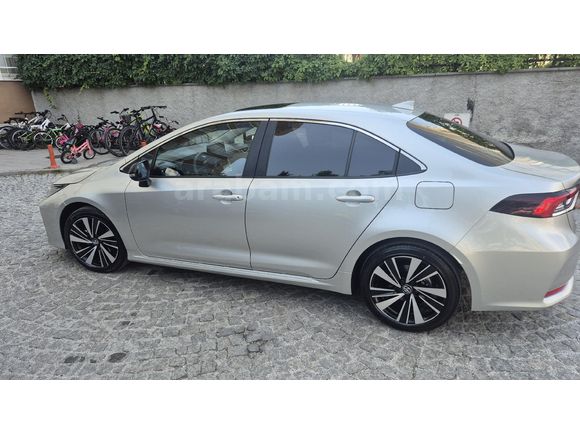 Sahibinden Toyota Corolla 1.5 Flame X-Pack 2025 Model