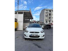 Sahibinden Hyundai Accent Blue 1.6 CRDI Biz 2015 Model İstanbul 108.600 km Beyaz