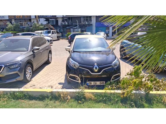 Galeriden Renault Captur 1.5 dCi Icon 2013 Model İstanbul